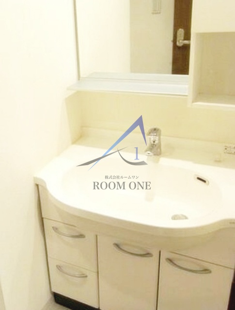 洗面設備　洗面台です。