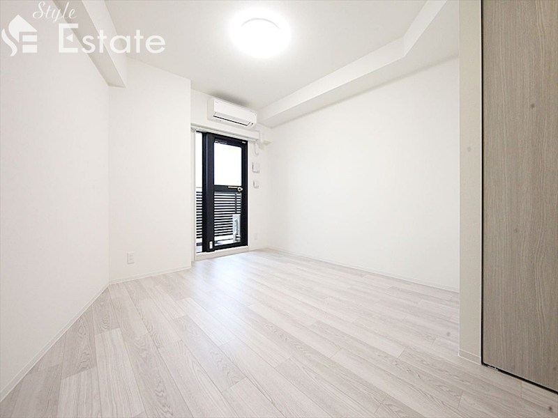 居室・リビング　内装