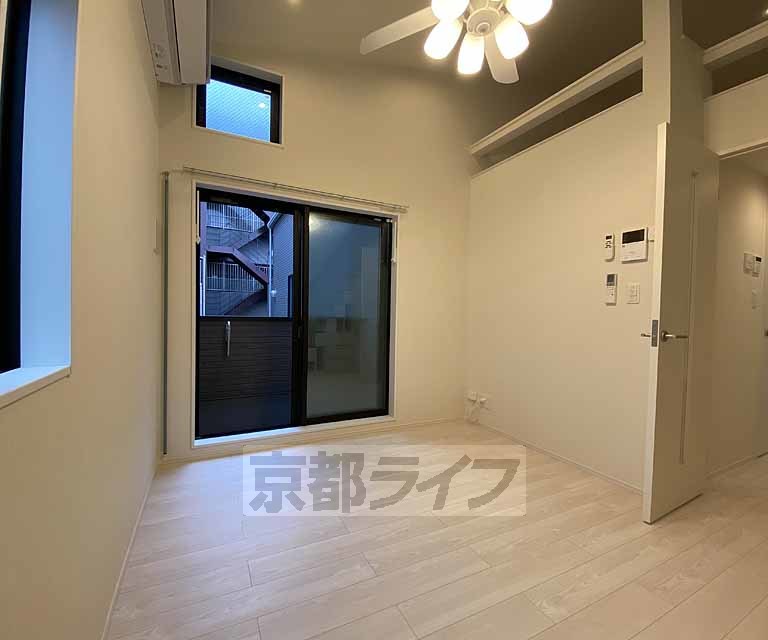 居室・リビング　人気のロフト付きの物件です！