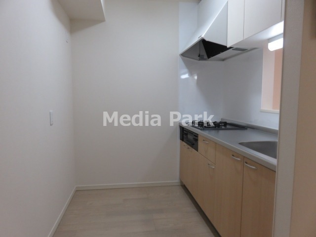 キッチン　同物件別のお部屋の写真です。参考写真です。