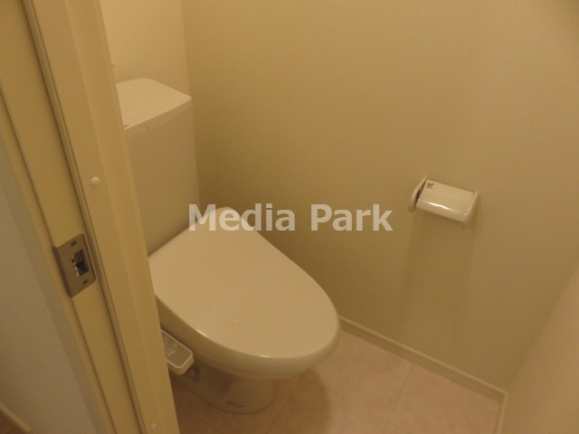 トイレ　同物件別のお部屋の写真です。参考写真です。