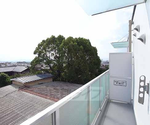 バルコニー　日当たり良好なベランダです。