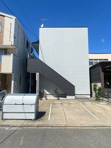 建物外観　IRIS　Garden