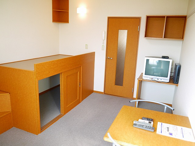 居室・リビング　使いやすい居間です