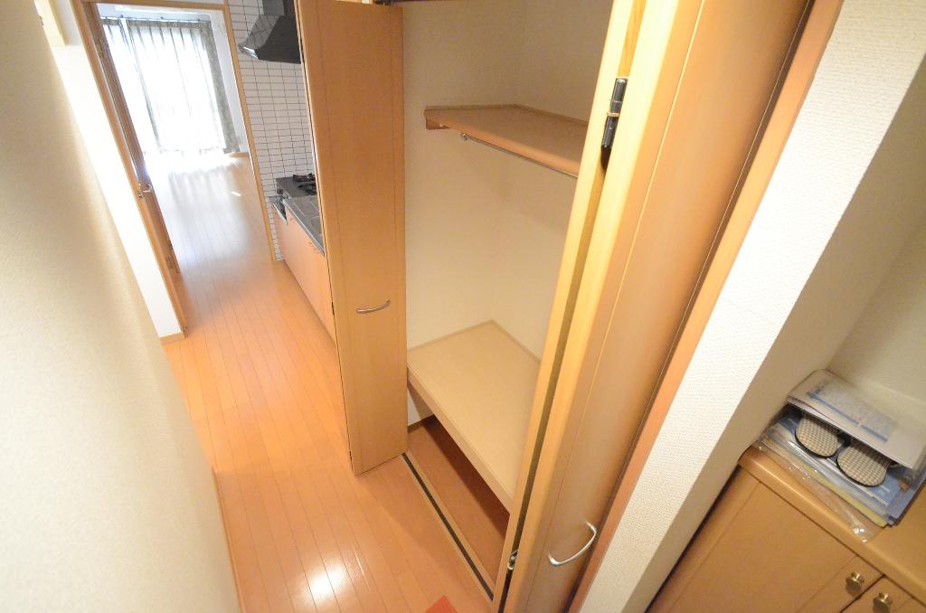 収納　クローゼット