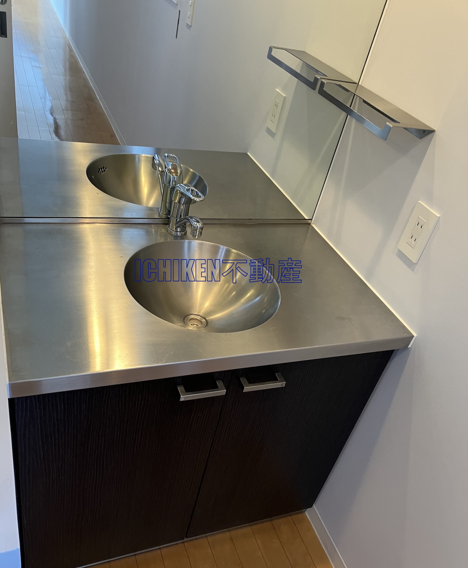 洗面設備　参考反転タイプ