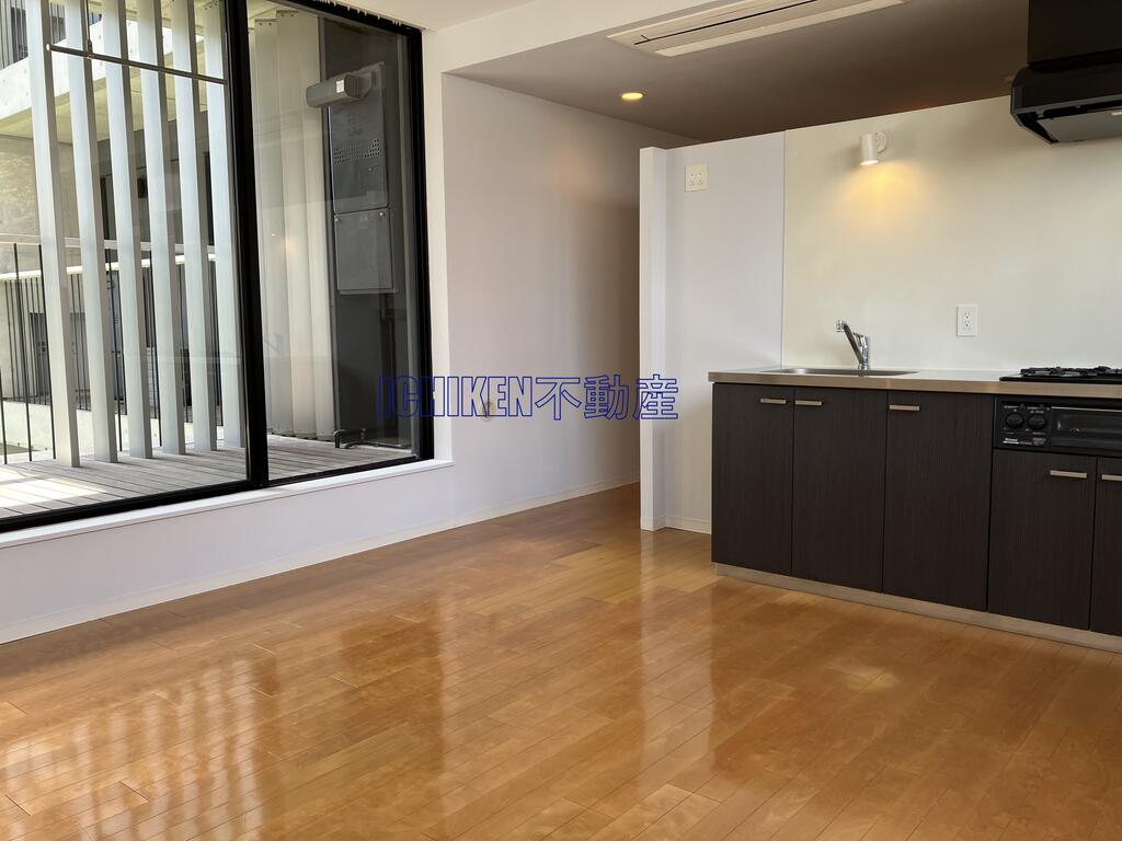 居室・リビング　参考反転タイプ