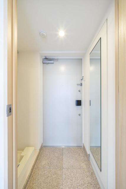 玄関　※写真は同タイプ住戸です。