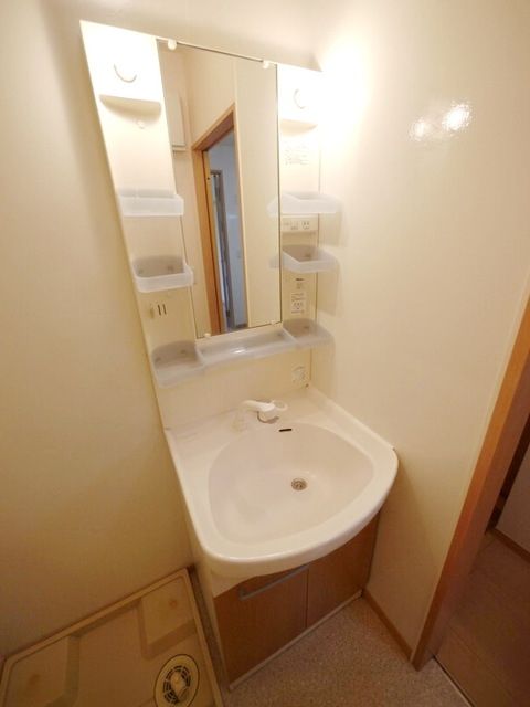 洗面設備　★独立洗面台の様子★