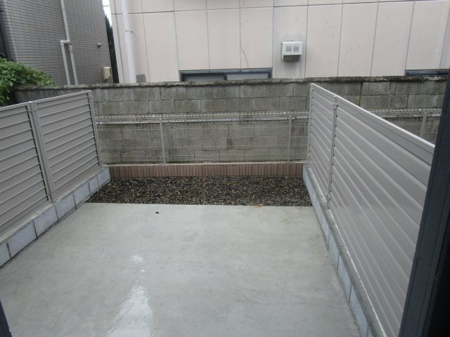 バルコニー　写真は102号室です。（参考）