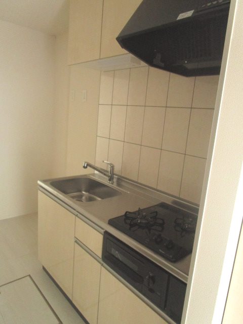 キッチン　写真は102号室です。（参考）
