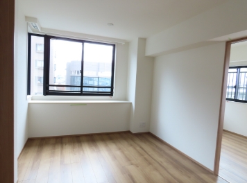 居室・リビング　☆明るい居間☆