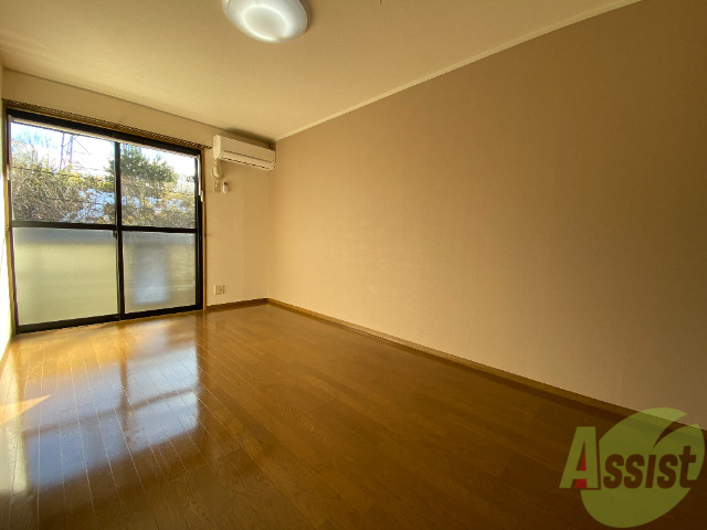 居室・リビング　７．５帖のリビングです。広々としていますね。