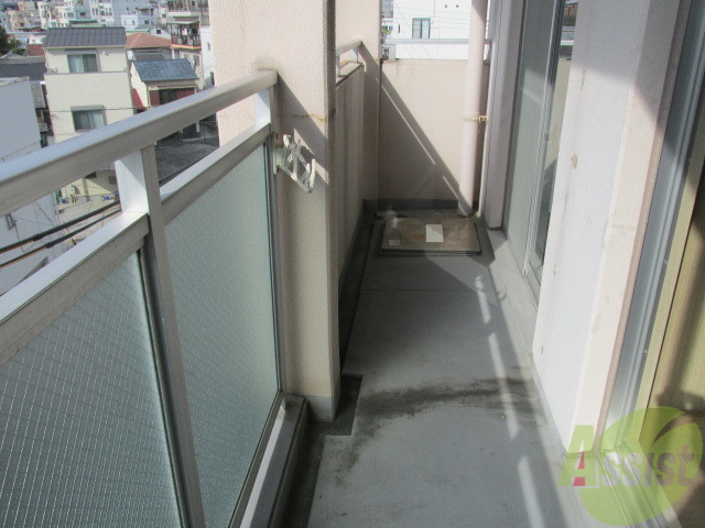 バルコニー　バルコニーも広いよ、眺望の良い所が魅力です