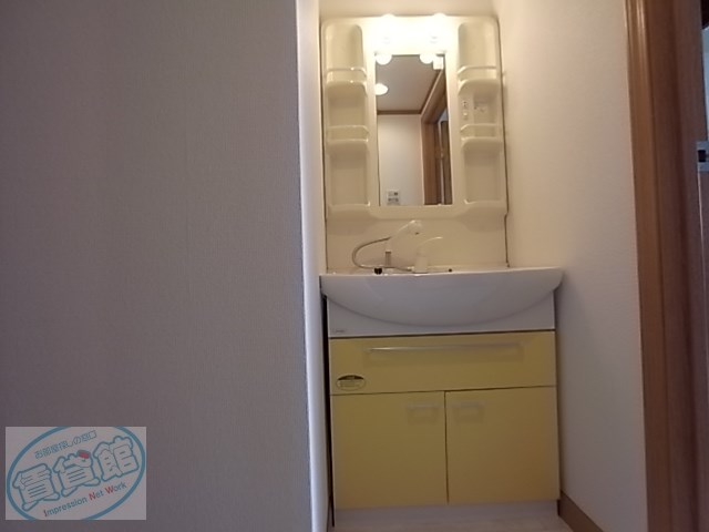 洗面設備　トイレ部分。