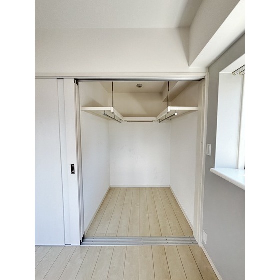 収納　※別部屋写真、現況優先