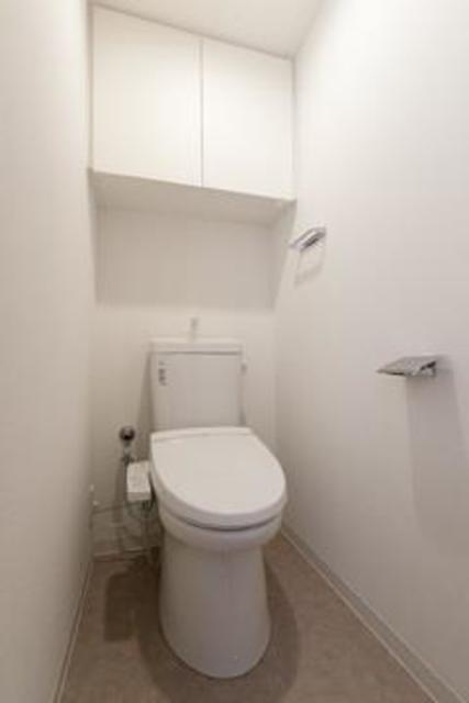 トイレ　※写真は同タイプ住戸です。