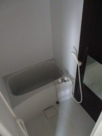 バス・シャワールーム　お風呂で日々の疲れを落としましょう