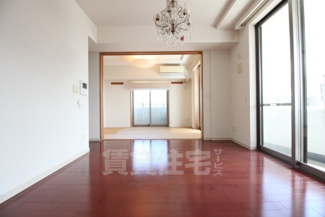 居室・リビング　別間取りタイプのお部屋です