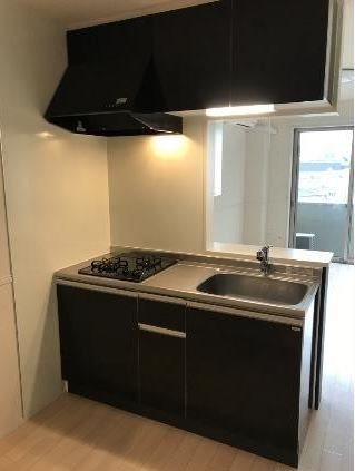 キッチン　同型物件参考写真