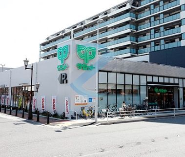 スーパー　サミットストア浦安駅北口店（スーパー）まで190m