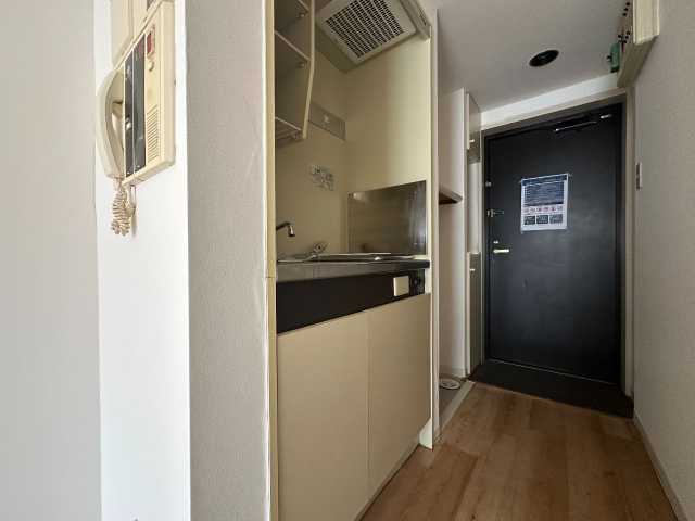キッチン　別部屋同タイプ部屋の参考写真となります。