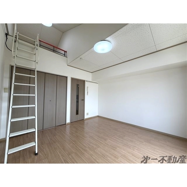 建物外観　洋室