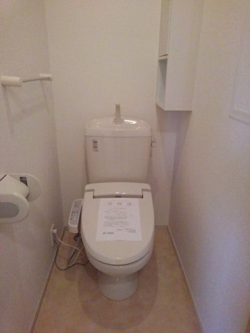 トイレ　清潔感のあるトイレです