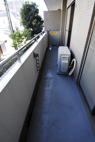 バルコニー　写真は同タイプ住居です。