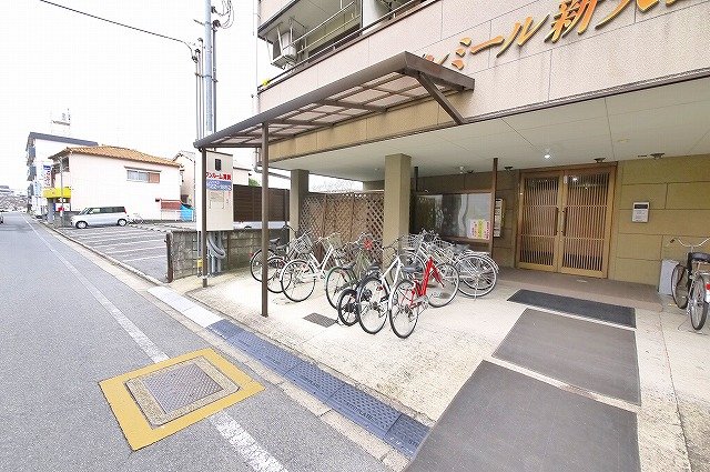 その他共有部分　屋根付き駐輪場です