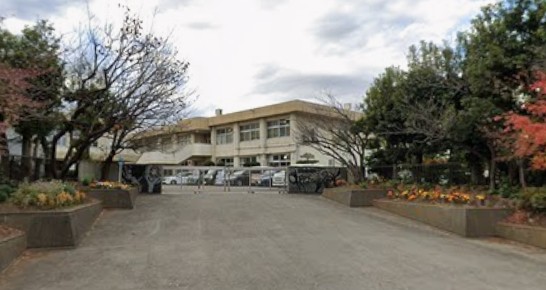 中学校　海老名市立今泉中学校（中学校）まで345m