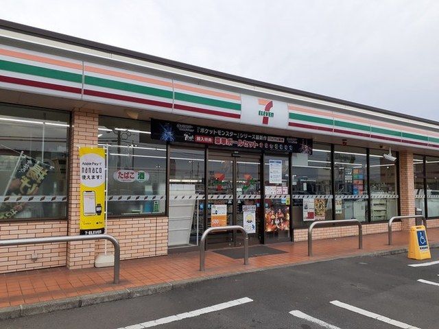 コンビニ　セブンイレブン国分福島店（コンビニ）まで750m