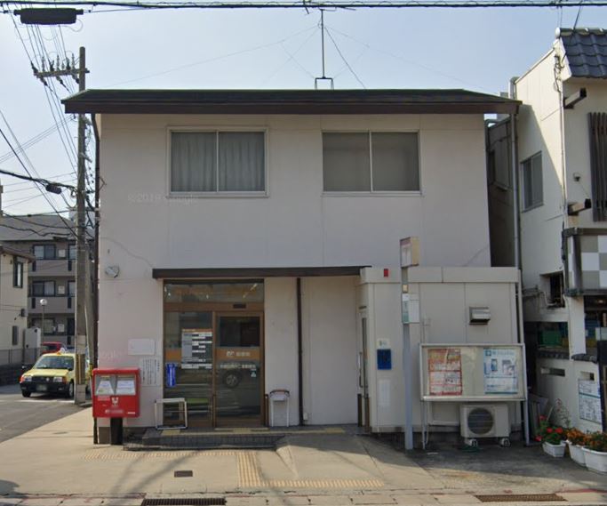 郵便局　和歌山西小二里郵便局（郵便局）まで744m