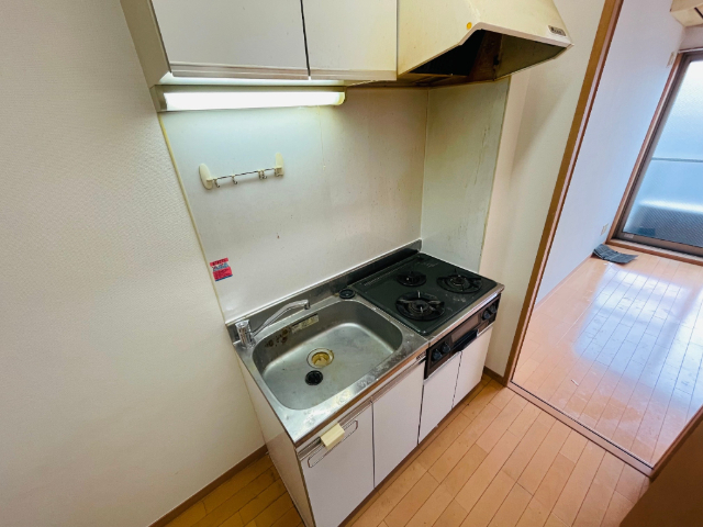 キッチン　別部屋参考写真です。