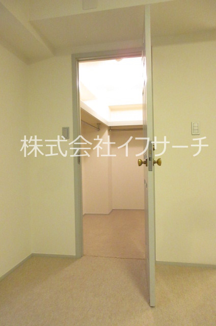 収納　ウォークインクローゼット　2026年6月14日17時撮影