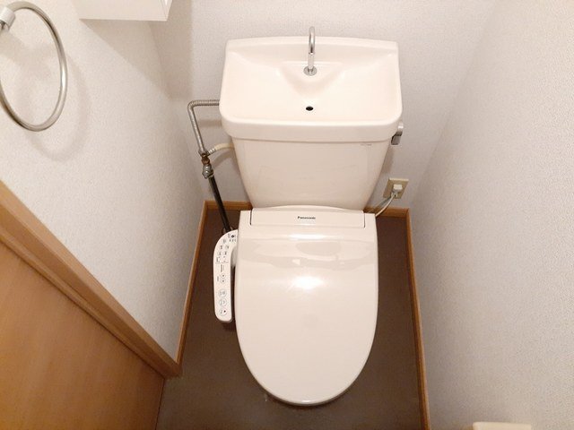 トイレ　ゆったりとした空間のトイレです