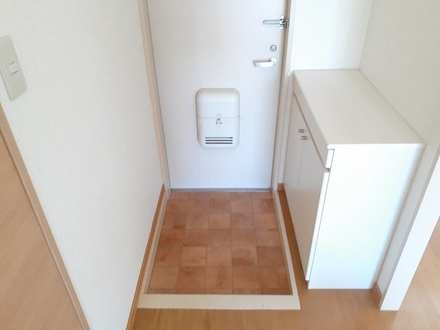 玄関　収納もある玄関です