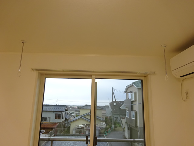 その他設備　室内物干し