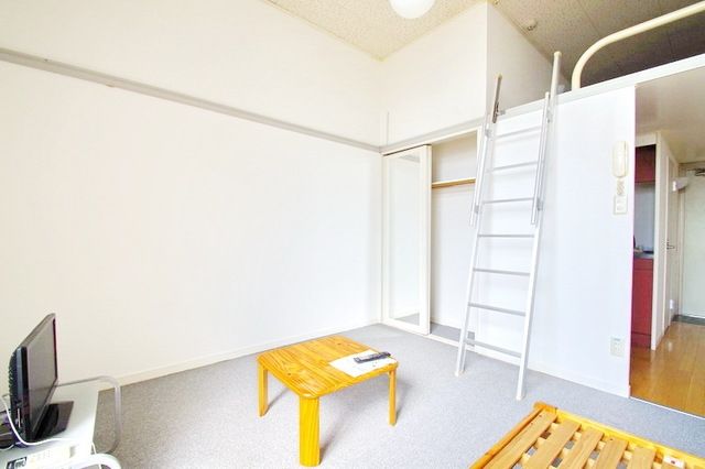 居室・リビング　★賃貸物件のお問い合わせはタウンハウジング登戸店まで★
