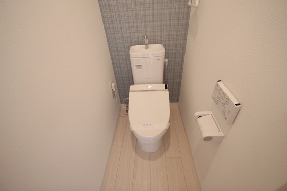 トイレ　※他号室の写真です。