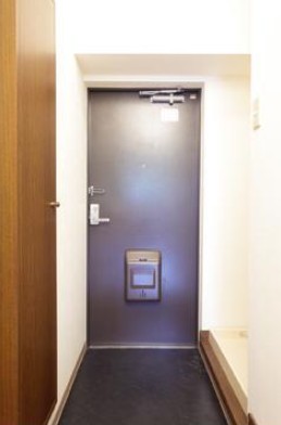 玄関　同タイプのお写真です