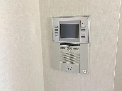 セキュリティ　写真は同タイプ住居です。
