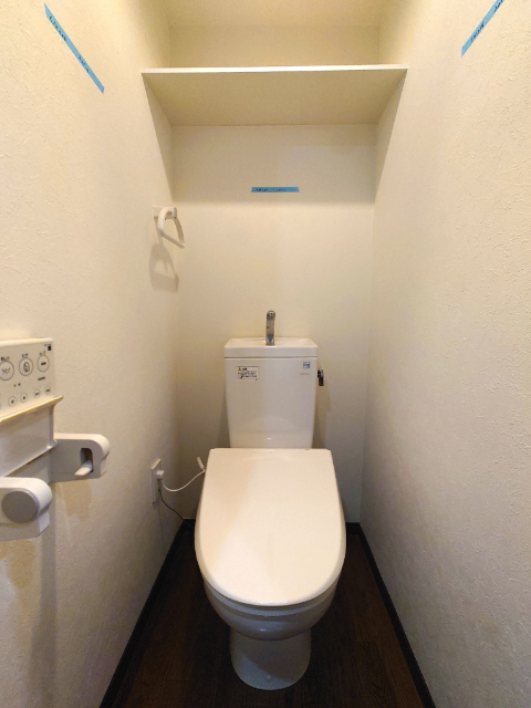 トイレ　※別号室写真となります。