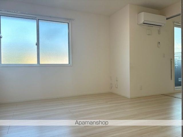 DーroomT.MIIの居間写真