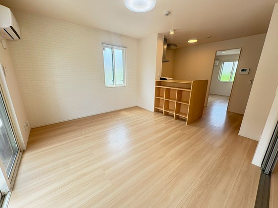 居室・リビング　※別部屋の写真です