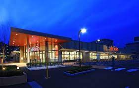 スーパー　株式会社近商ストア大和高田店（スーパー）まで854m