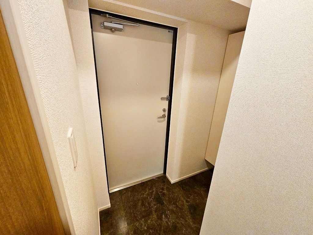 玄関　設備