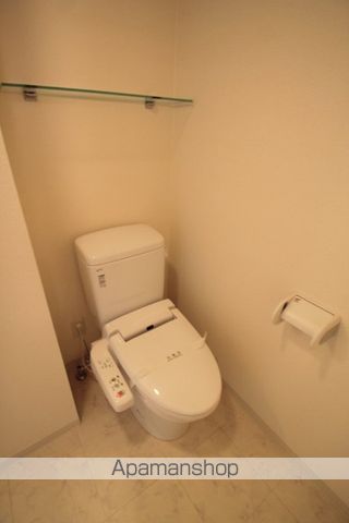 エステムコート大手前レシェンテのトイレ写真