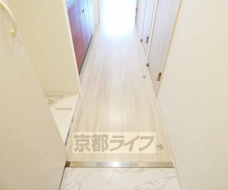 その他部屋・スペース　お洒落で贅沢な廊下です。