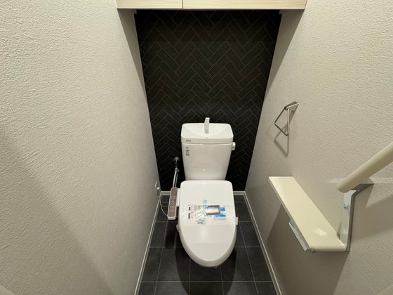 モア・サンパティーク A棟のトイレ写真